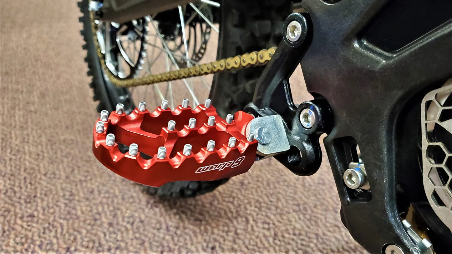 Surron LBX Foot Pegs - MotoX