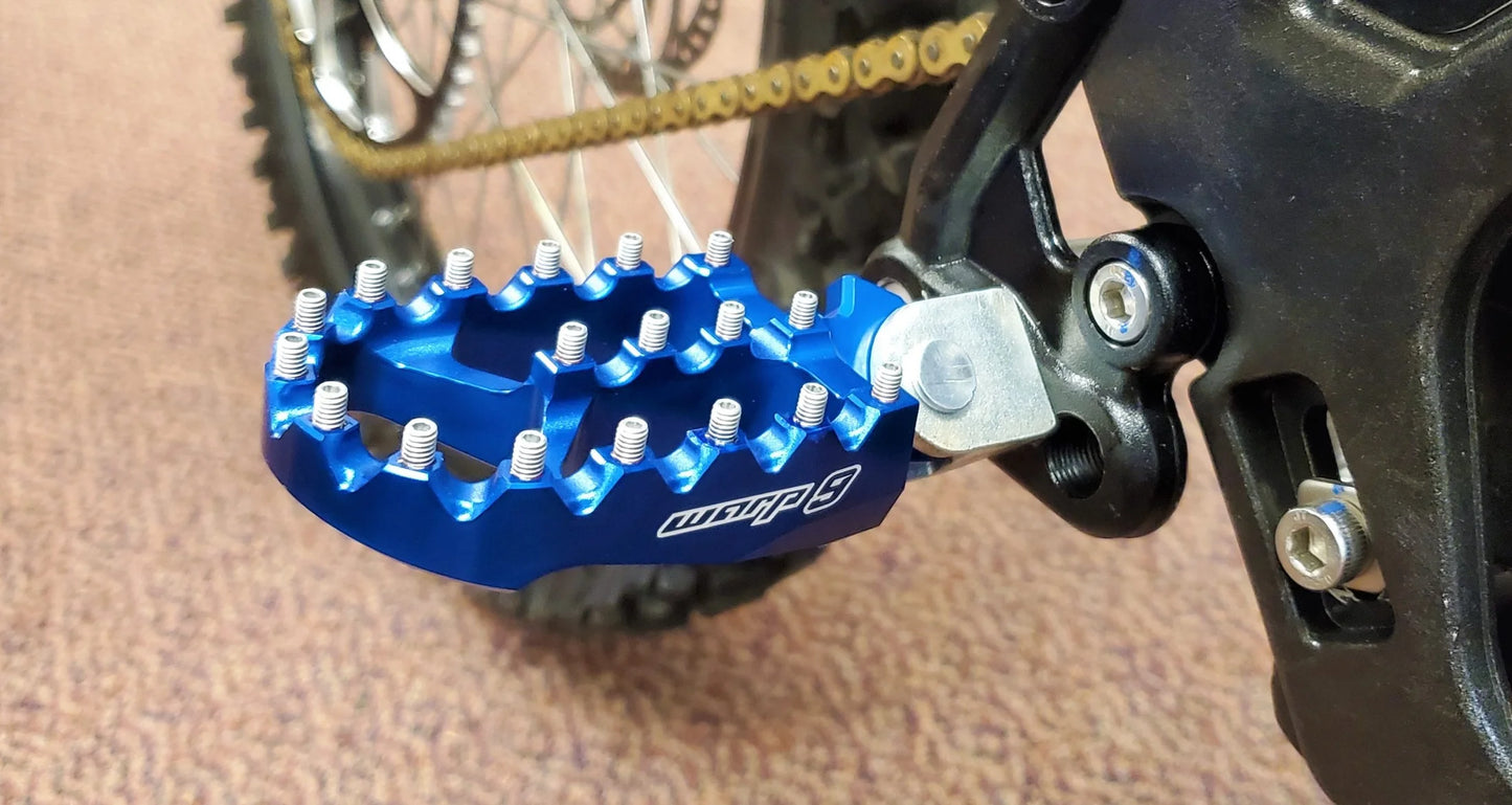 Surron LBX Foot Pegs - MotoX